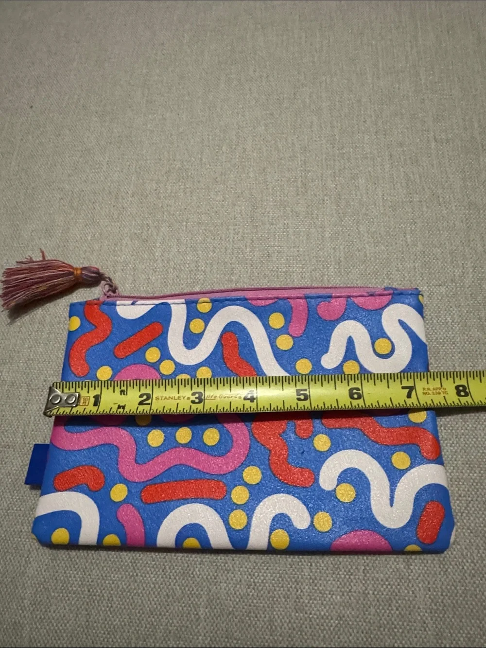 Ipsy MakeUp Bag-Gently Used-1990’s Retro Vibes Print-String Tassel-Pink/Blue